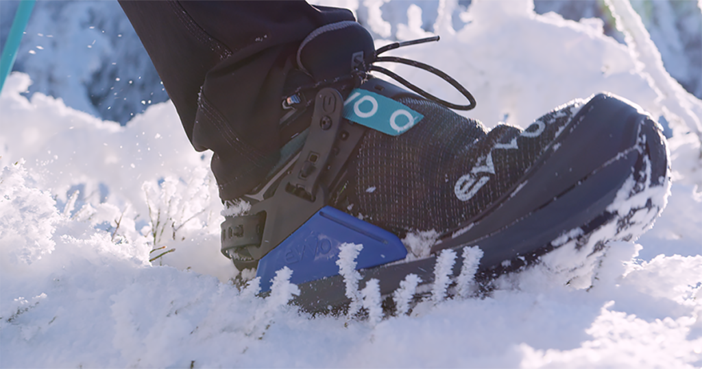 Evvo Snowshoe 3 Cloutées Bleu / Noir Raquettes à neige : Snowleader