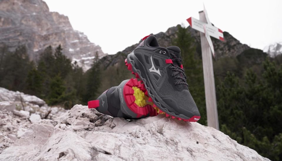 CONQUER THE TOUGHEST TRAILS WITH THE MIZUNO WAVE MUJIN 8 Soles